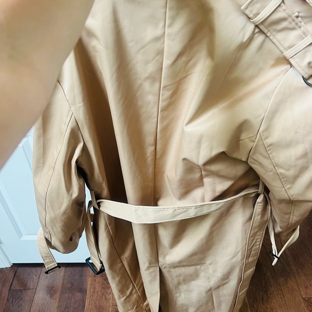 NWT  Classic Tan Trench Coat fits like a large female but says xs on tag - Picture 7 of 8